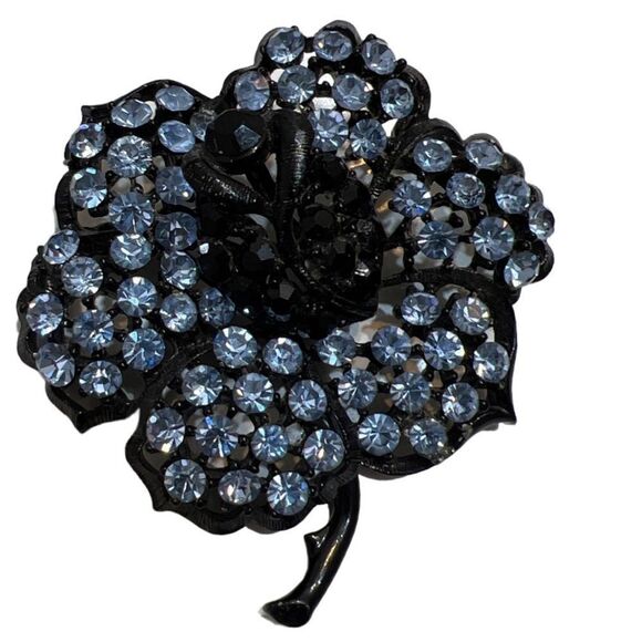 Vintage Weiss Large Japanned Blue Rhinestone Flower Brooch, Signed - Picture 4 of 9